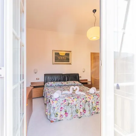221 - Francolano For Rent, 5 Minuti Di Auto Dal Mare E Dal Centro Di Sestri Apartment